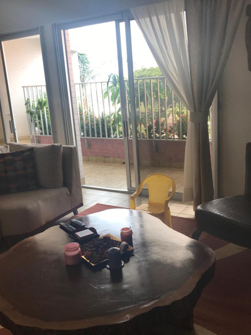 F4 Appartement - Bonanjo Douala Ngoại thất bức ảnh