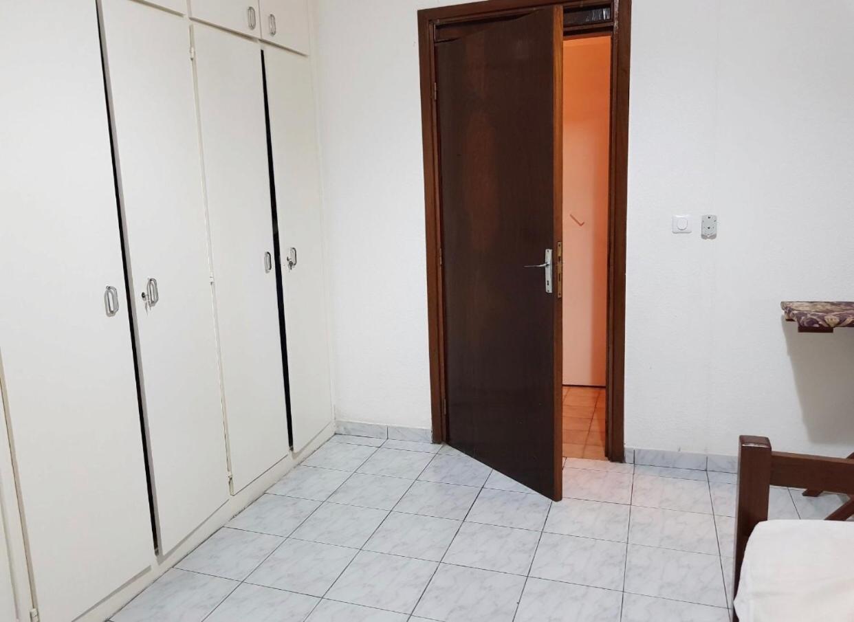 F4 Appartement - Bonanjo Douala Ngoại thất bức ảnh